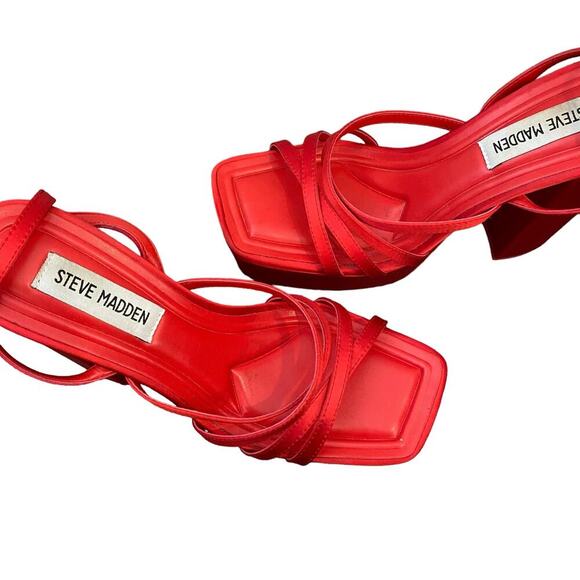 Steve Madden Gutsy Platform Pump Red Satin Block Heel Sandals Y2K Style Size 7 - Picture 5 of 9